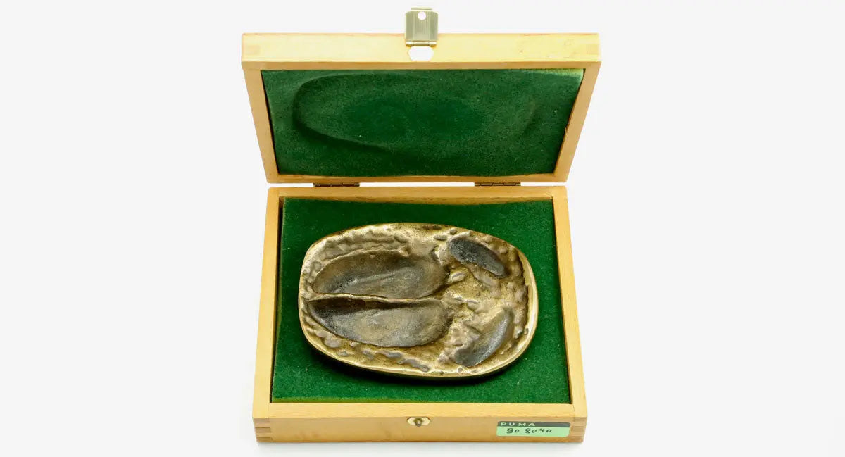 puma-aschenbecher-keiler-trittsiegel-bronze-in-holzbox-unikat image 4