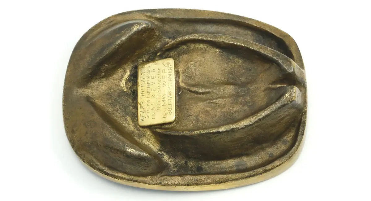 puma-aschenbecher-keiler-trittsiegel-bronze-in-holzbox-unikat image 3
